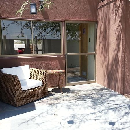 Juku Hostal Каламa Екстериор снимка