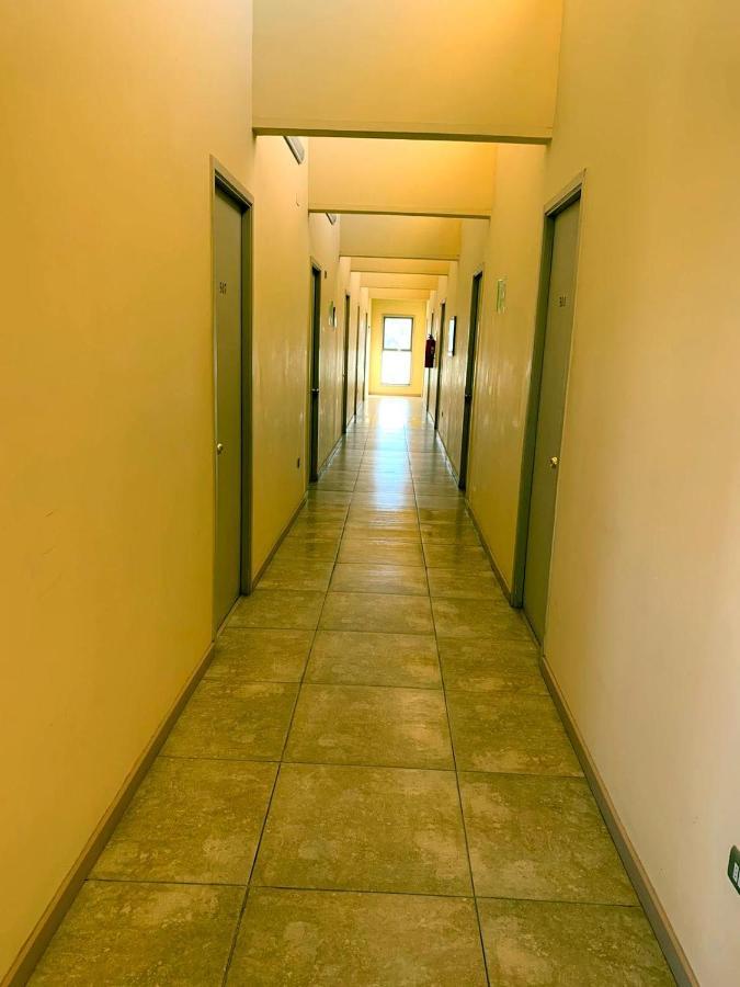 Juku Hostal Каламa Екстериор снимка