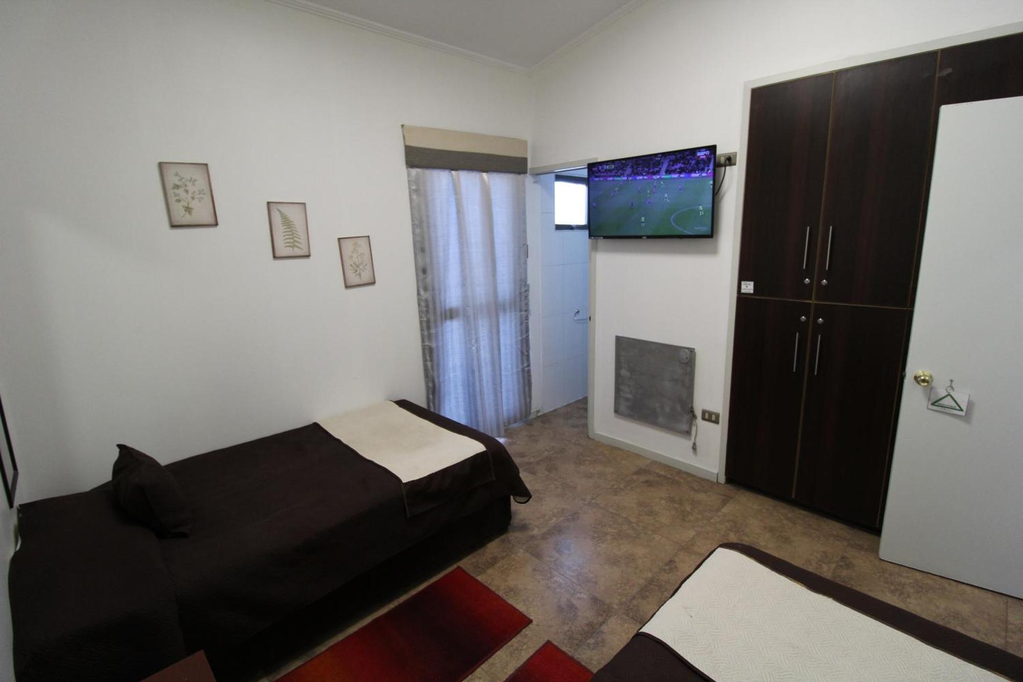 Juku Hostal Каламa Екстериор снимка