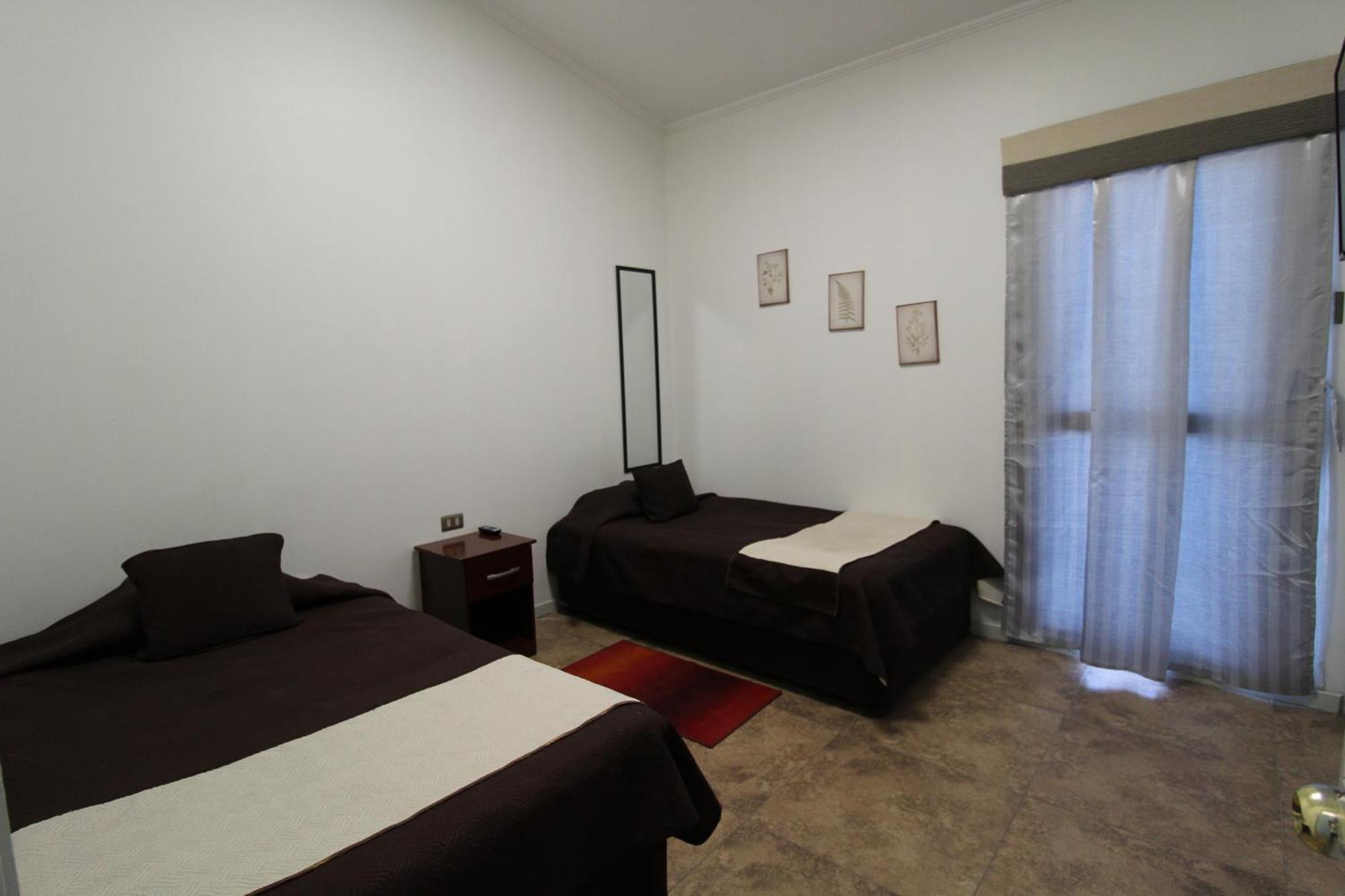 Juku Hostal Каламa Екстериор снимка
