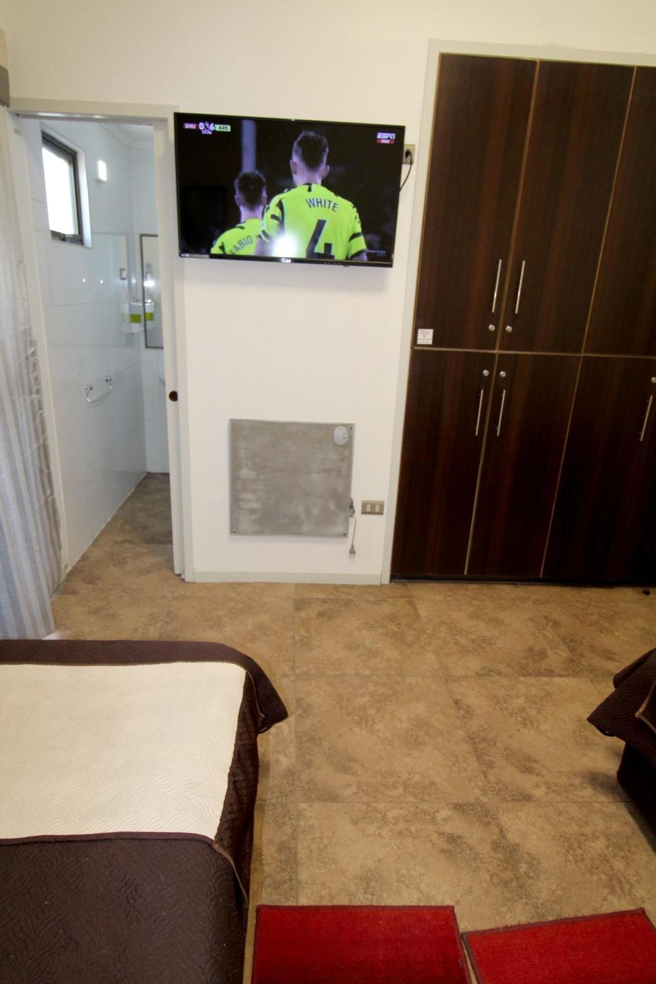 Juku Hostal Каламa Екстериор снимка