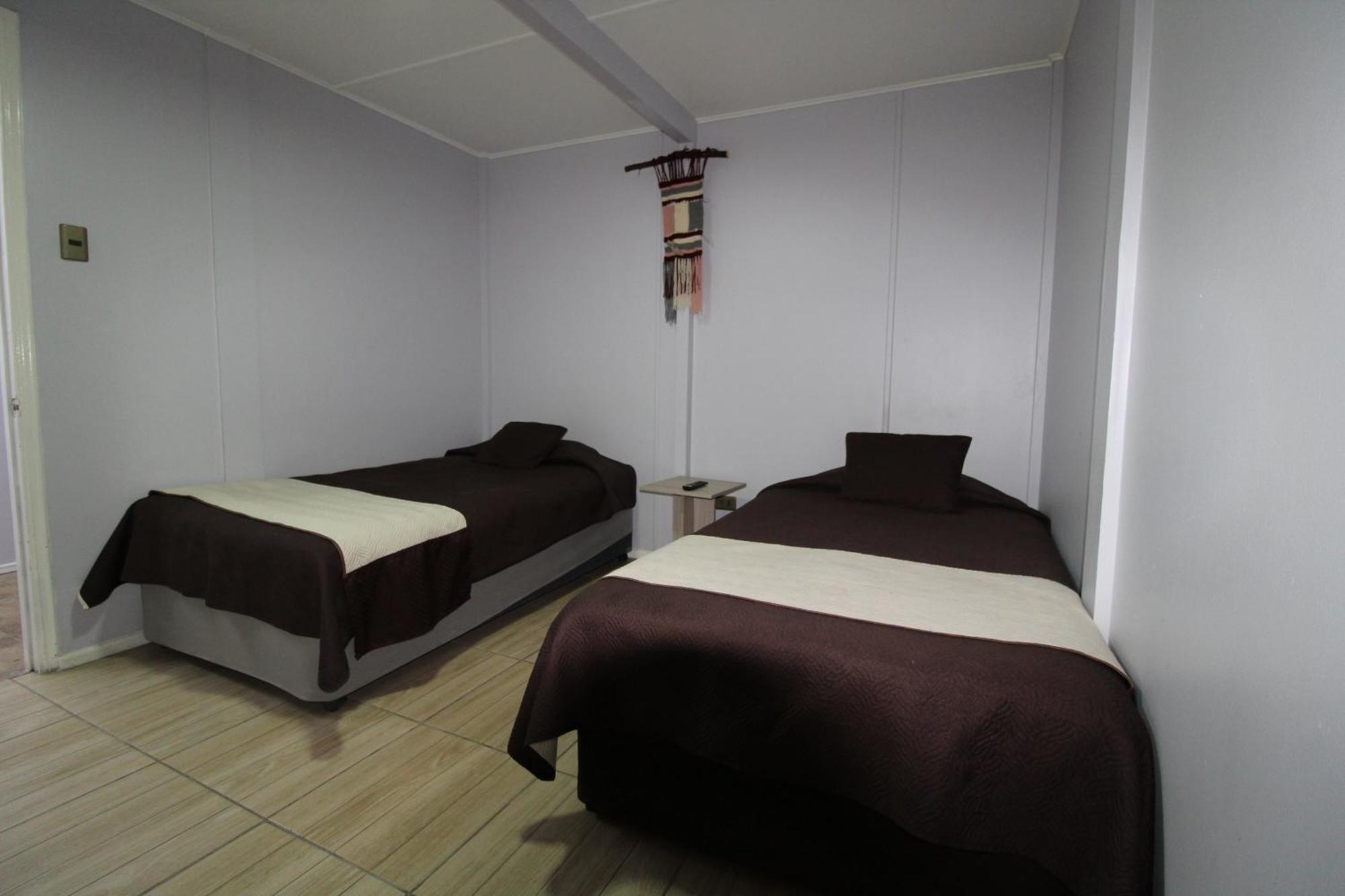 Juku Hostal Каламa Екстериор снимка