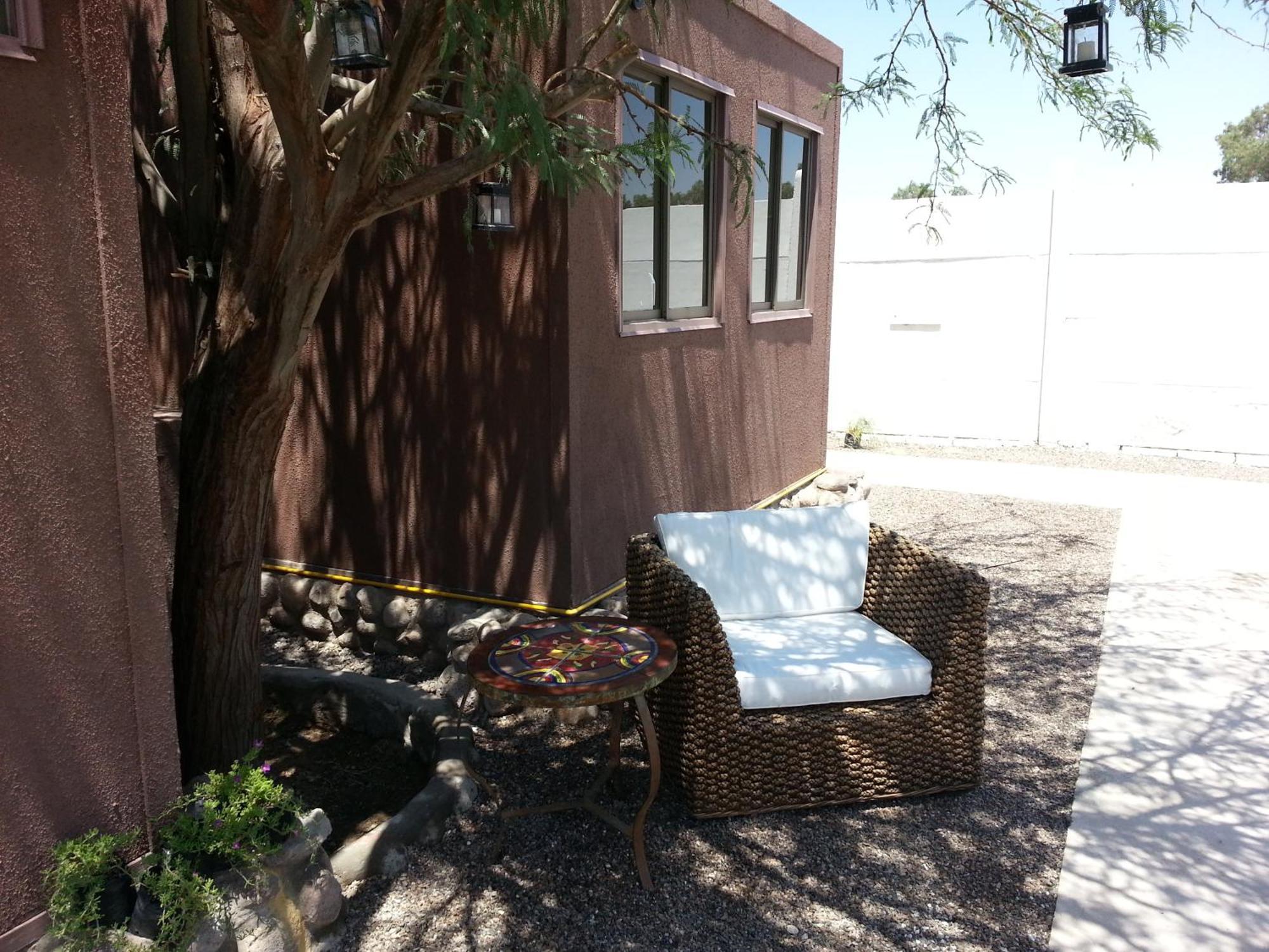 Juku Hostal Каламa Екстериор снимка